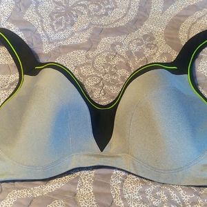Torrid, Active 38D